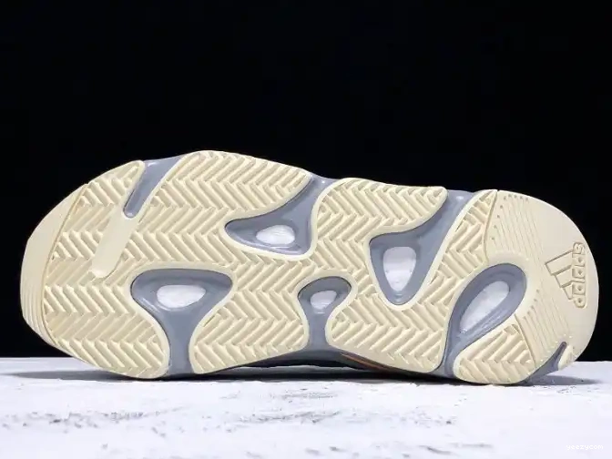 Boost Yeezy 700 EQ7597 Adidas Inertia